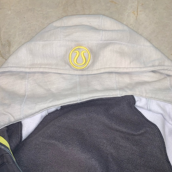 Hoodie jacket. - Picture 3 of 3